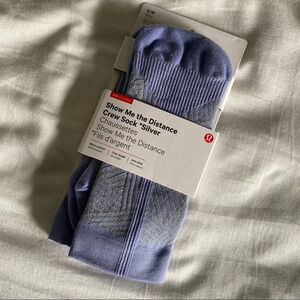 🆕 Lululemon Show Me The Distance Socks *Silver